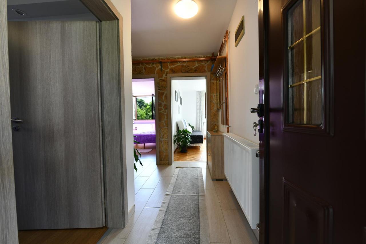 Mladen Apartment *