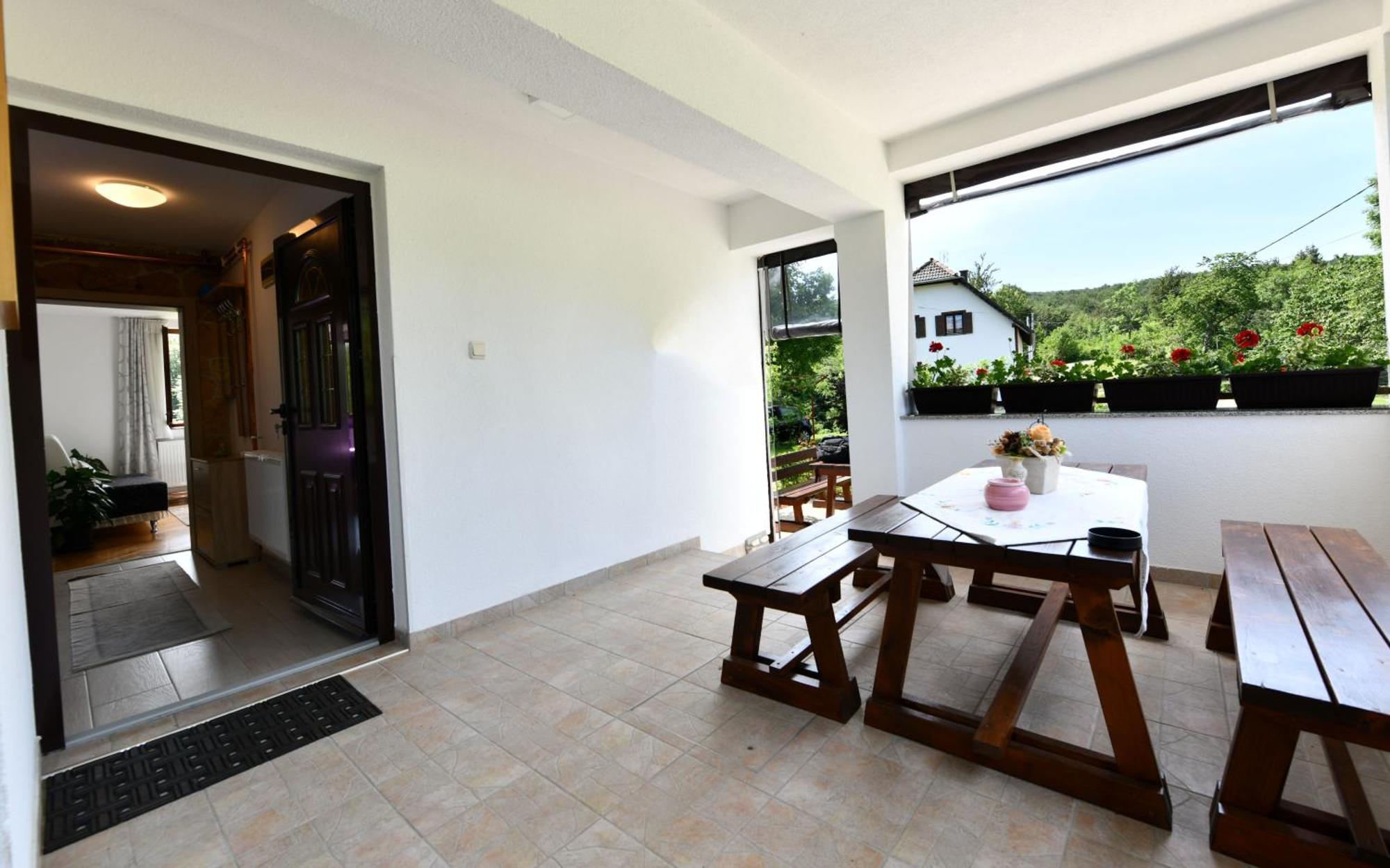 Apartment Mladen Rastovaca