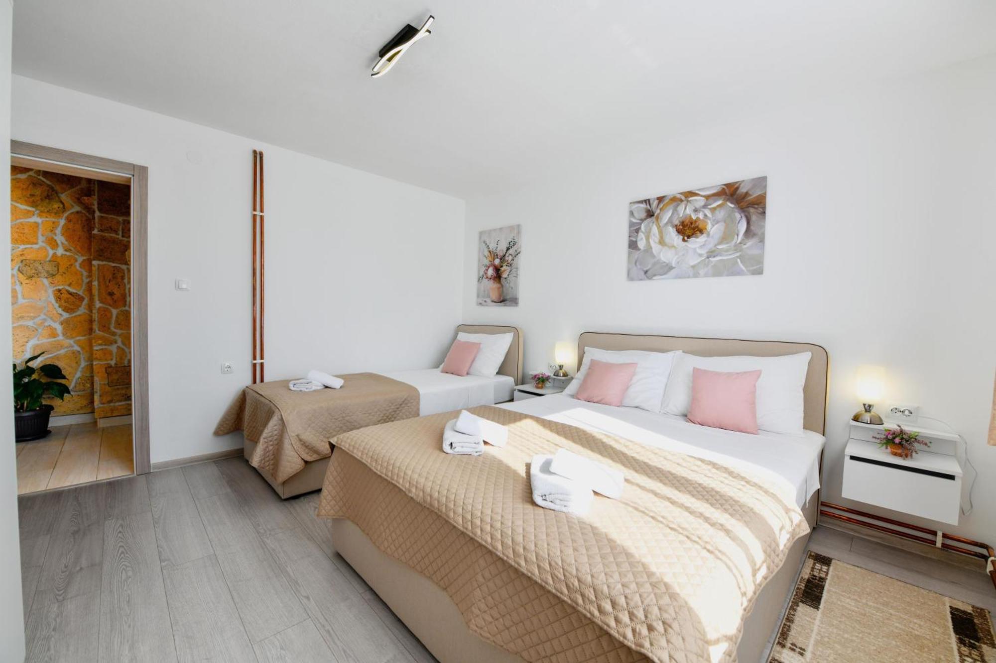 Apartment Mladen Rastovaca